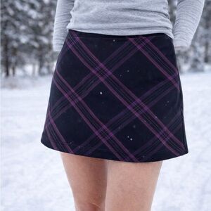 EXCELLENT CONDITION WOMEN’S SIZE MEDIUM PULL-ON ATHLETA FLEECE-LINED SKIRT